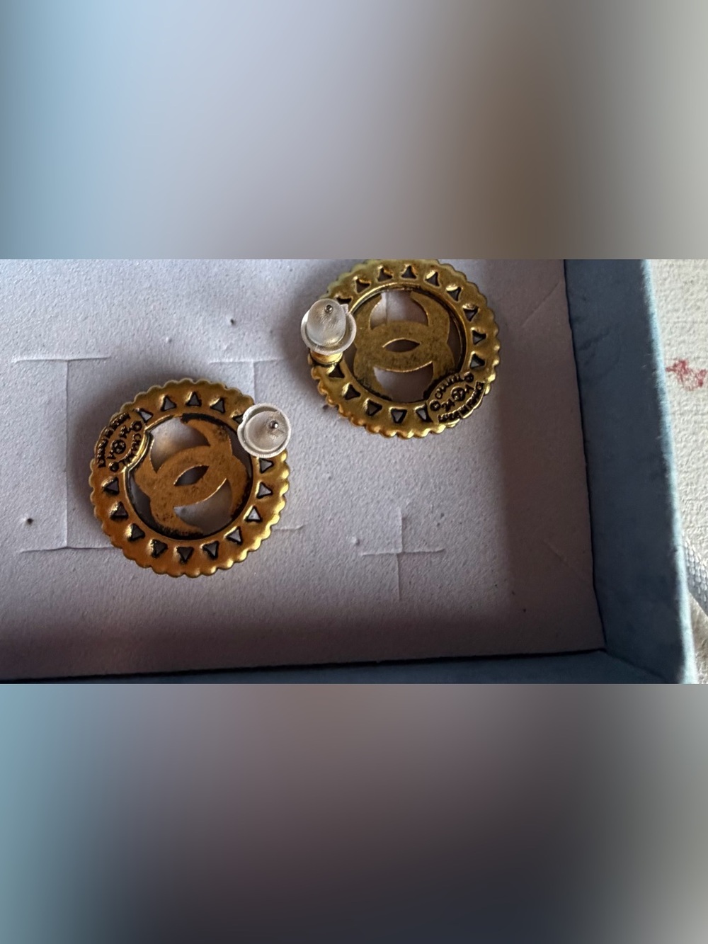 Fashion Jewelry Gold-Tone Interlocking Logo Circle Earrings - Picture 4 of 6